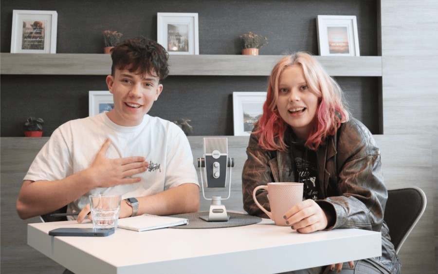 Podcast: Gül berichtet über ihr FSJ bei der SRH Schulen Jugendhilfe in Neckargemünd